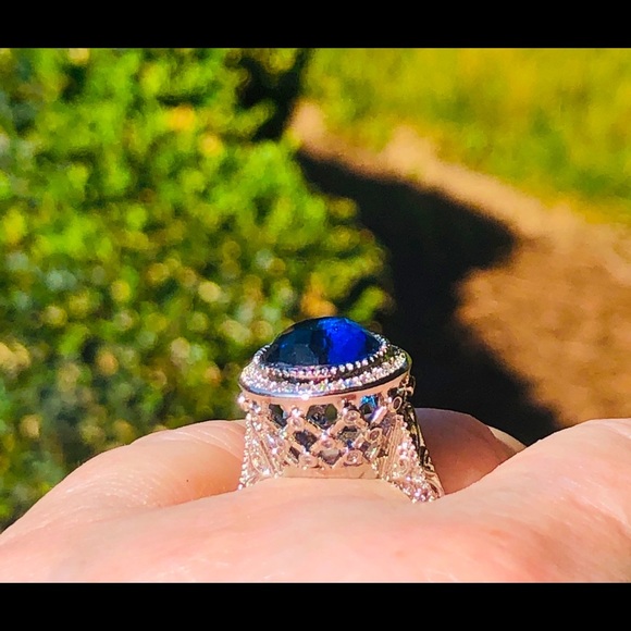 Jewelry - Stunning ‘Sapphire’ Sterling silver ‘Big Top’ Ring